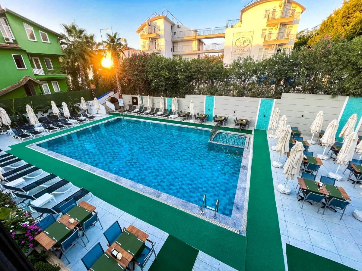 Alessia Hotel Hotel & Spa Side Exterior foto